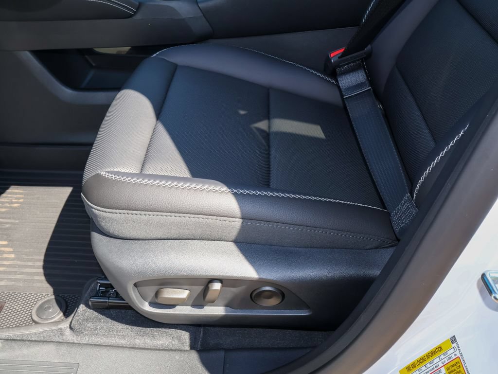 New 2027 GMC Terrain Denali w/ LPO, Floor Liner Package AWD/4WD image 10