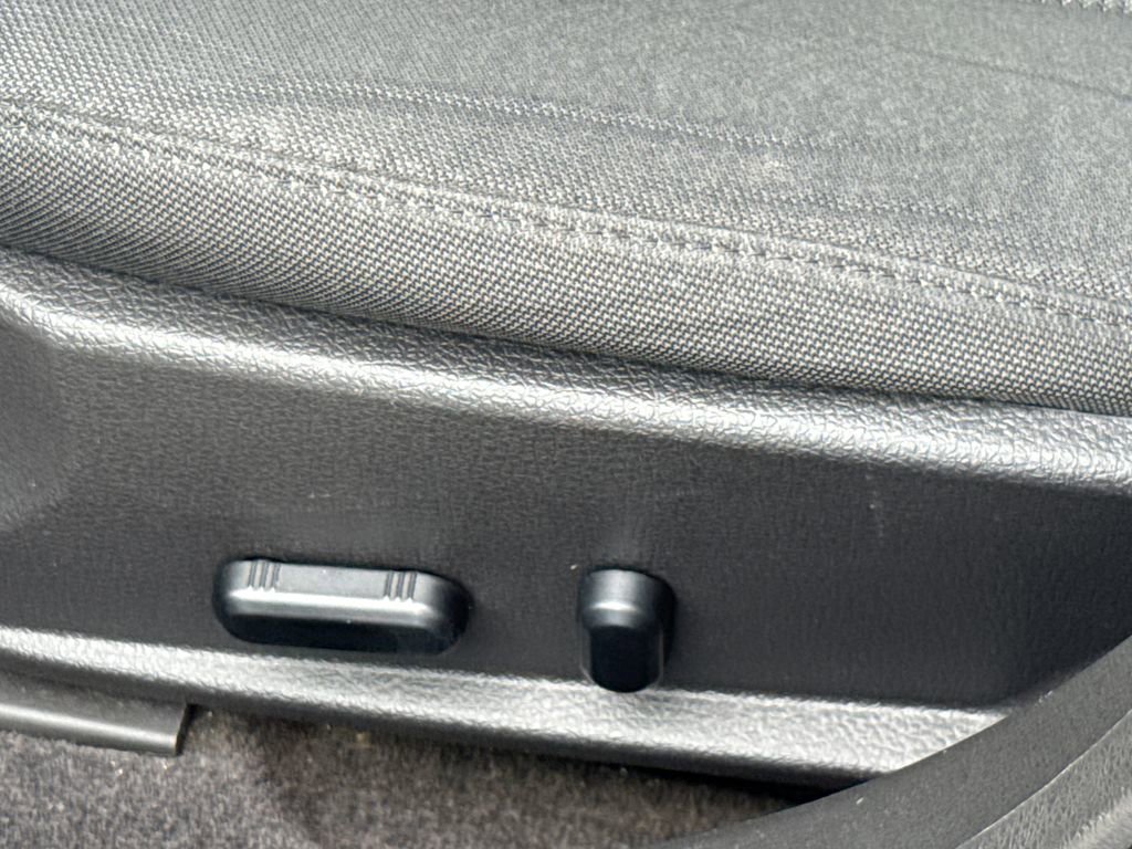 Used 2012 Ford Fusion SE FWD image 23