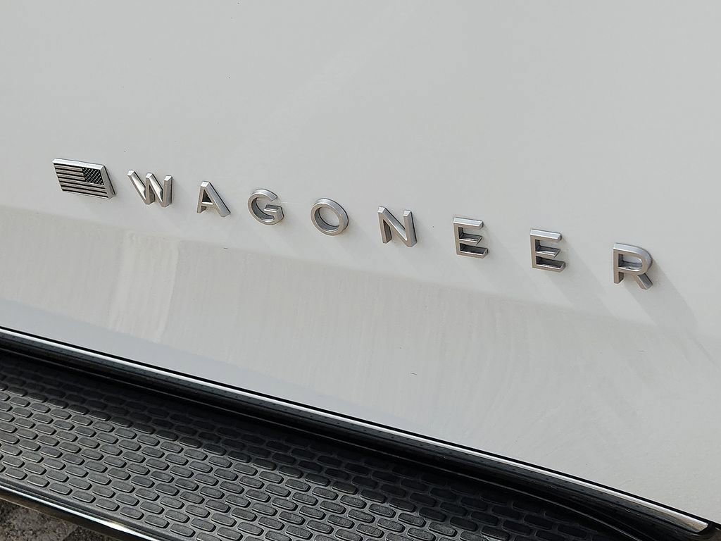 New 2025 Jeep Wagoneer 4WD w/ Convenience Group I image 9