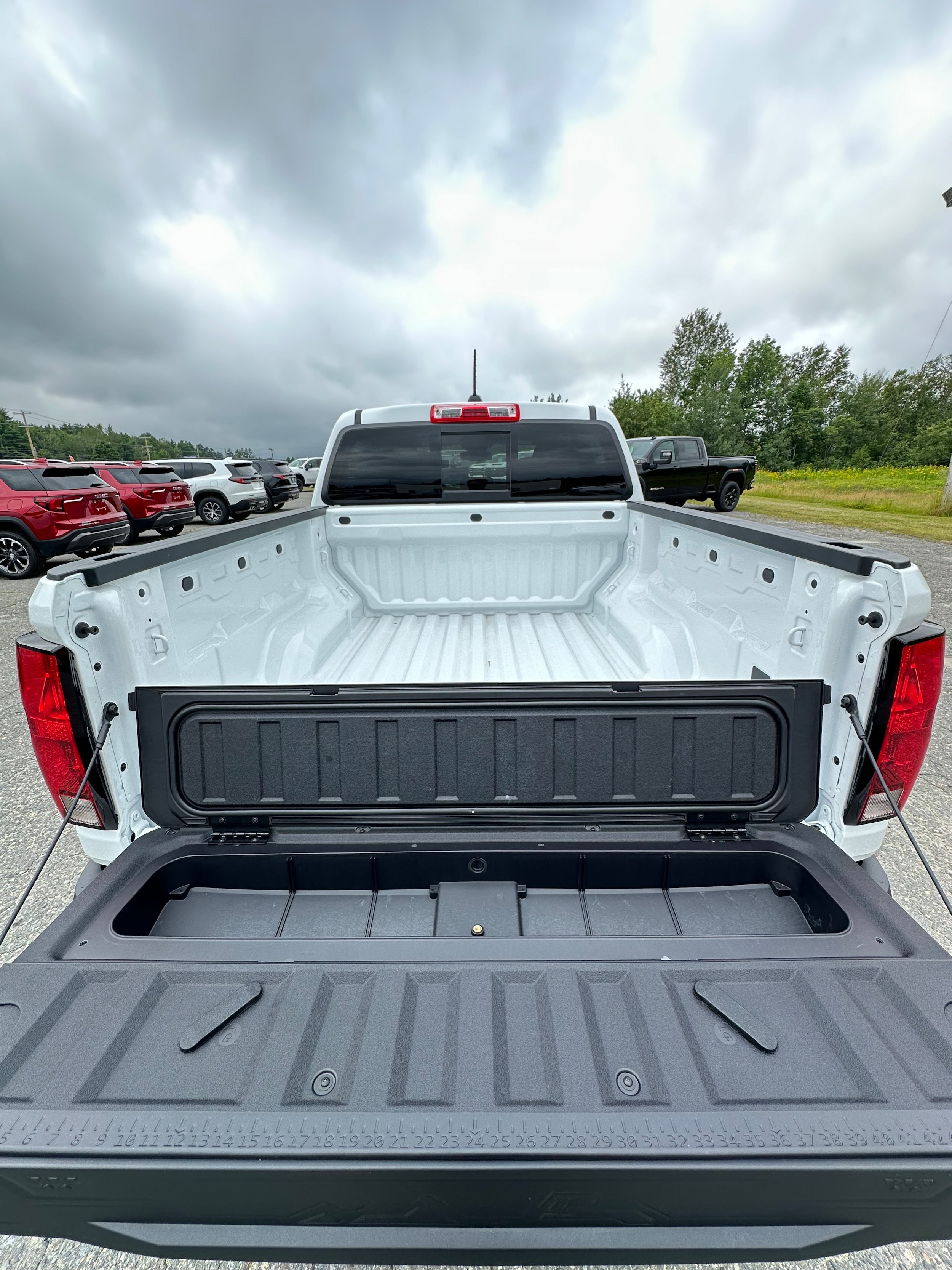 New 2026 Chevrolet Colorado W/T w/ WT Custom Package AWD/4WD image 10