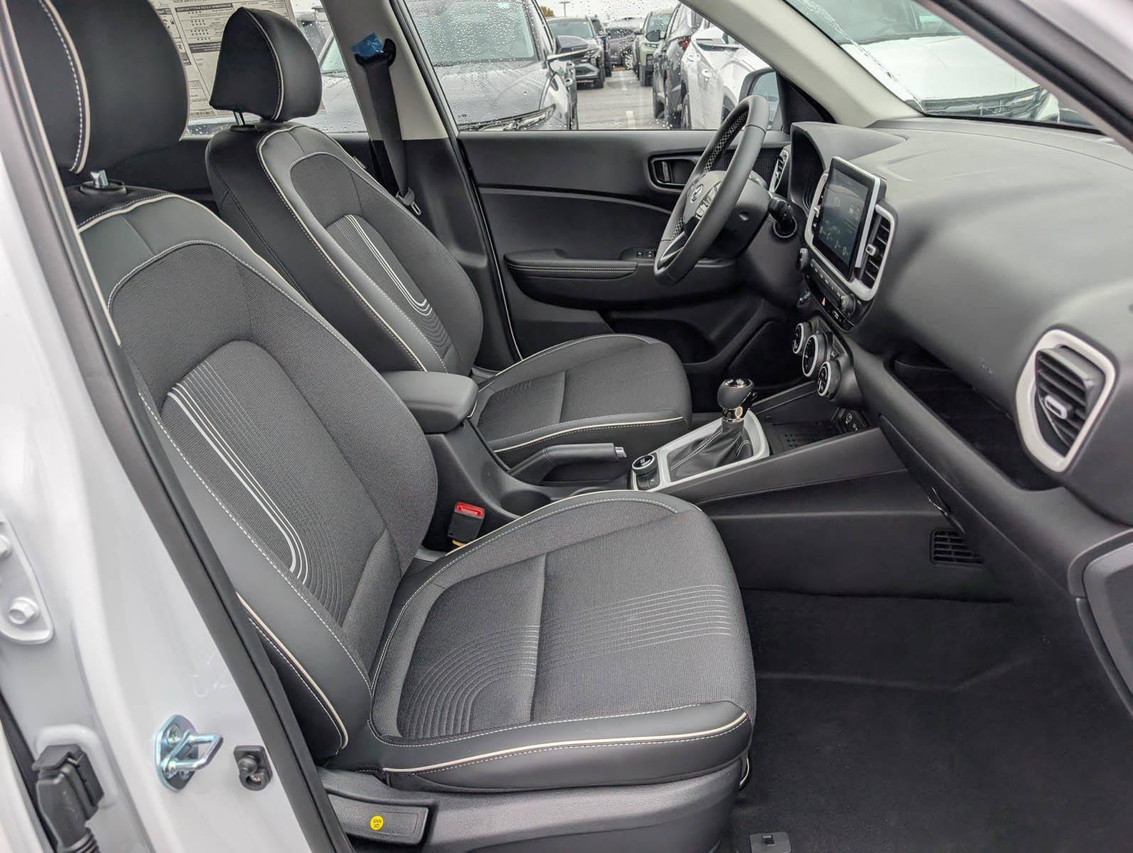 New 2026 Hyundai Venue SEL FWD image 7
