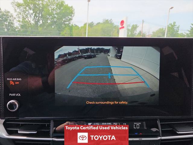 Certified 2025 Toyota Sienna XLE w/ XLE Plus Package AWD/4WD image 19