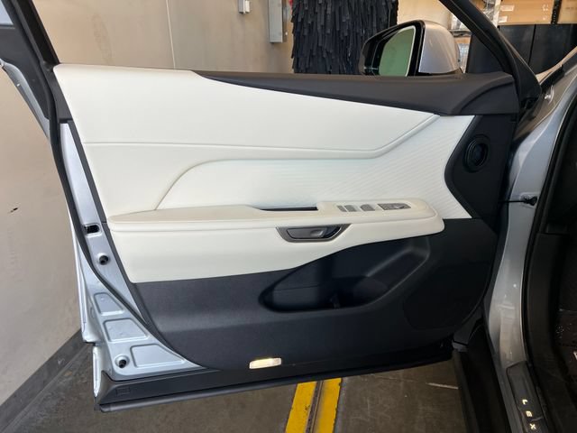 New 2026 Lexus ES 350e FWD image 37