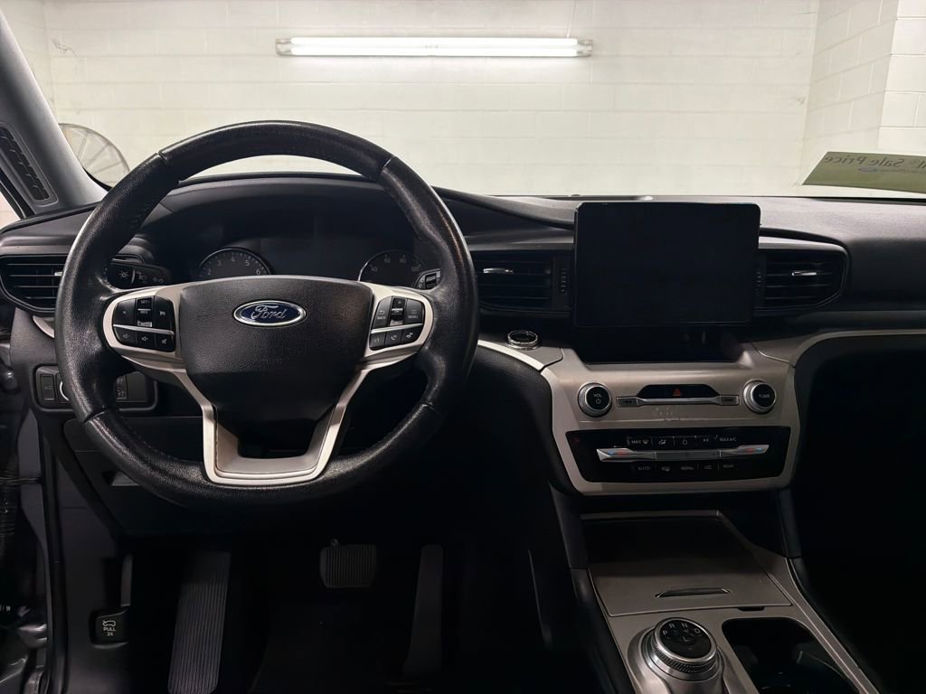 Certified 2021 Ford Explorer XLT image 9