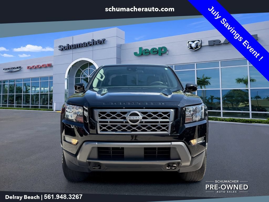 Used 2022 Nissan Frontier SV AWD/4WD image 2