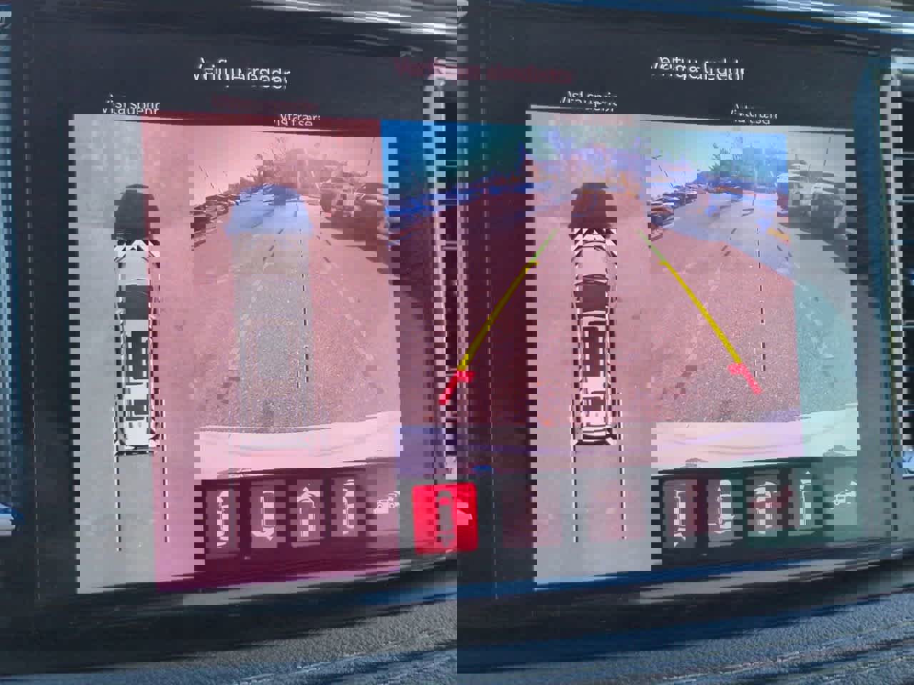 Used 2022 Chrysler Pacifica Limited image 21