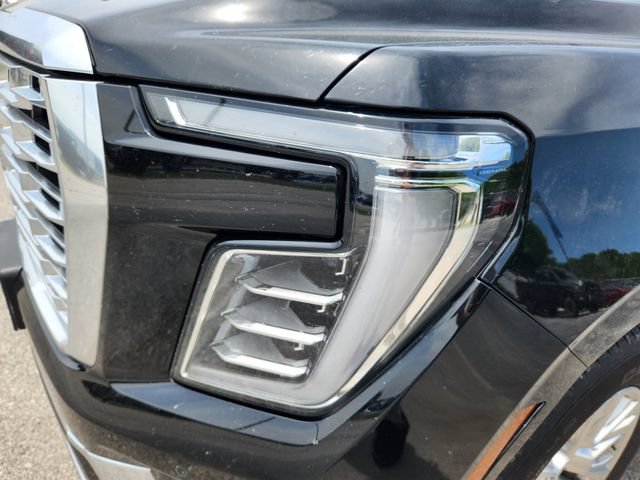 Used 2025 GMC Yukon Denali AWD/4WD image 27