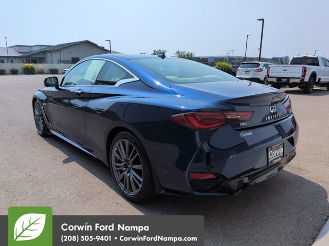 Used 2017 INFINITI Q60 Red Sport 400 AWD/4WD image 5