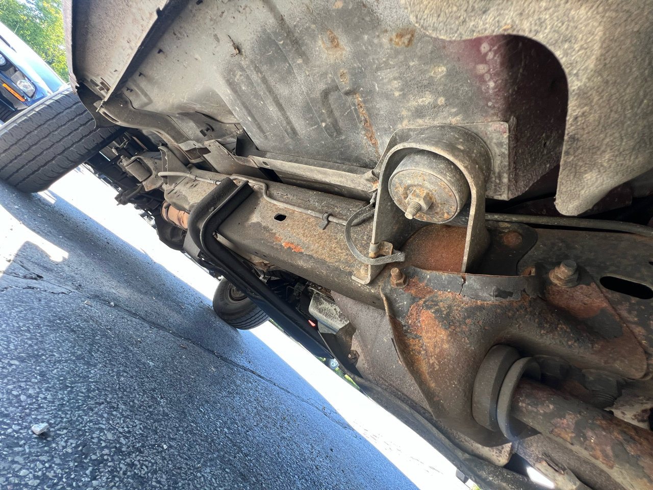 Used 1993 Ford Bronco XLT image 12