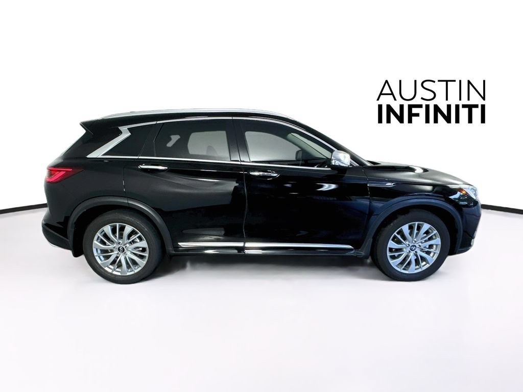 Certified 2023 INFINITI QX50 Luxe w/ Accent Package FWD image 11
