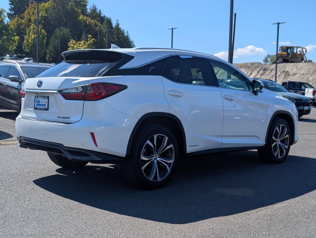 Used 2017 Lexus RX 450h AWD w/ Cold Weather Package image 5
