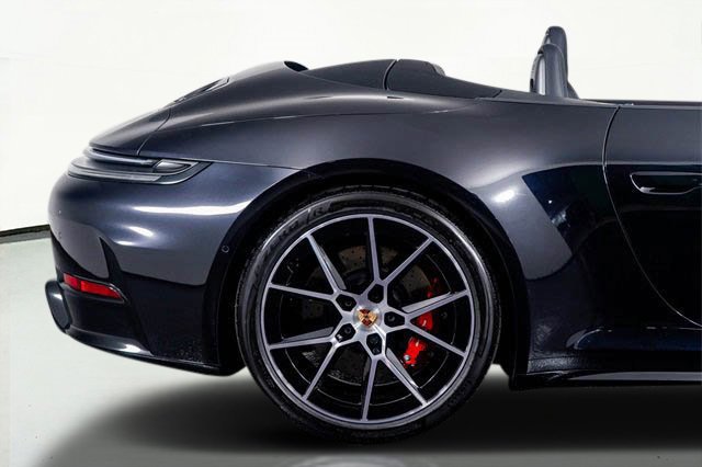 Used 2025 Porsche 911 Carrera GTS image 29