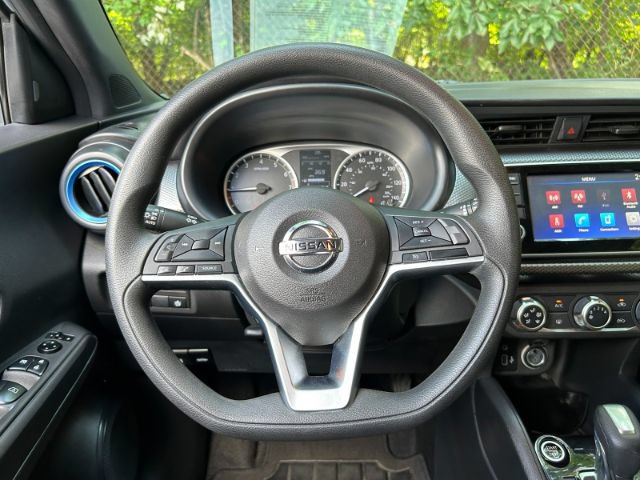 Used 2020 Nissan Kicks S FWD image 10
