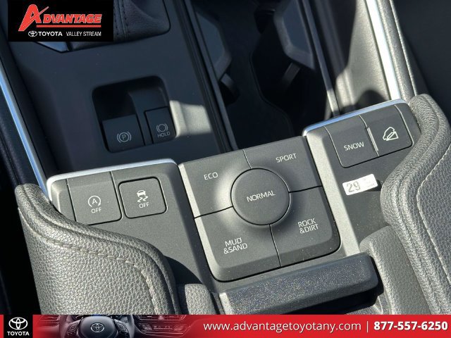 Used 2024 Toyota Grand Highlander AWD image 34
