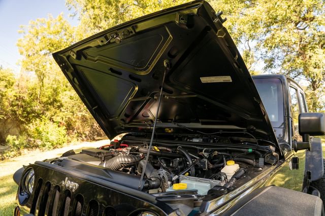 Used 2011 Jeep Wrangler Unlimited Sport image 26