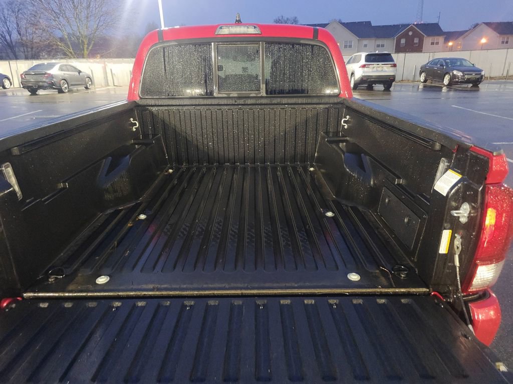 Used 2023 Toyota Tacoma SR image 5