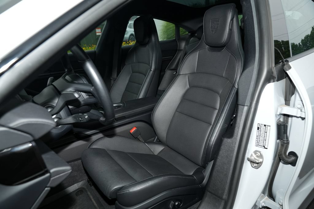 Certified 2025 Porsche Taycan 4S AWD/4WD image 5