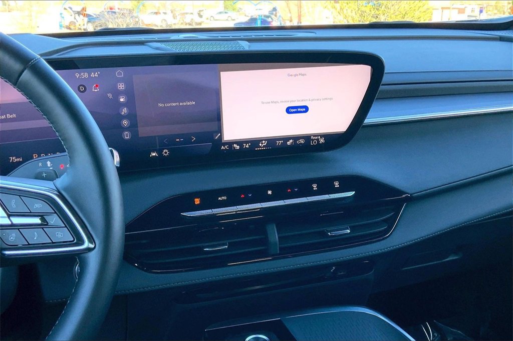 Used 2025 Buick Enclave Sport Touring image 11