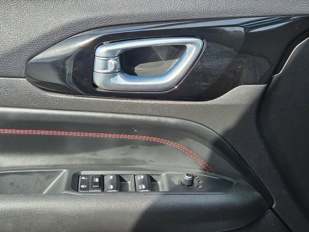 Used 2024 Jeep Compass Trailhawk image 26