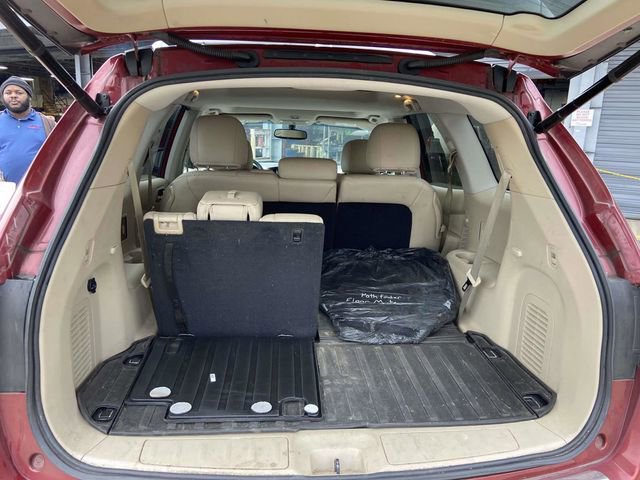 Used 2016 Nissan Pathfinder Platinum image 9