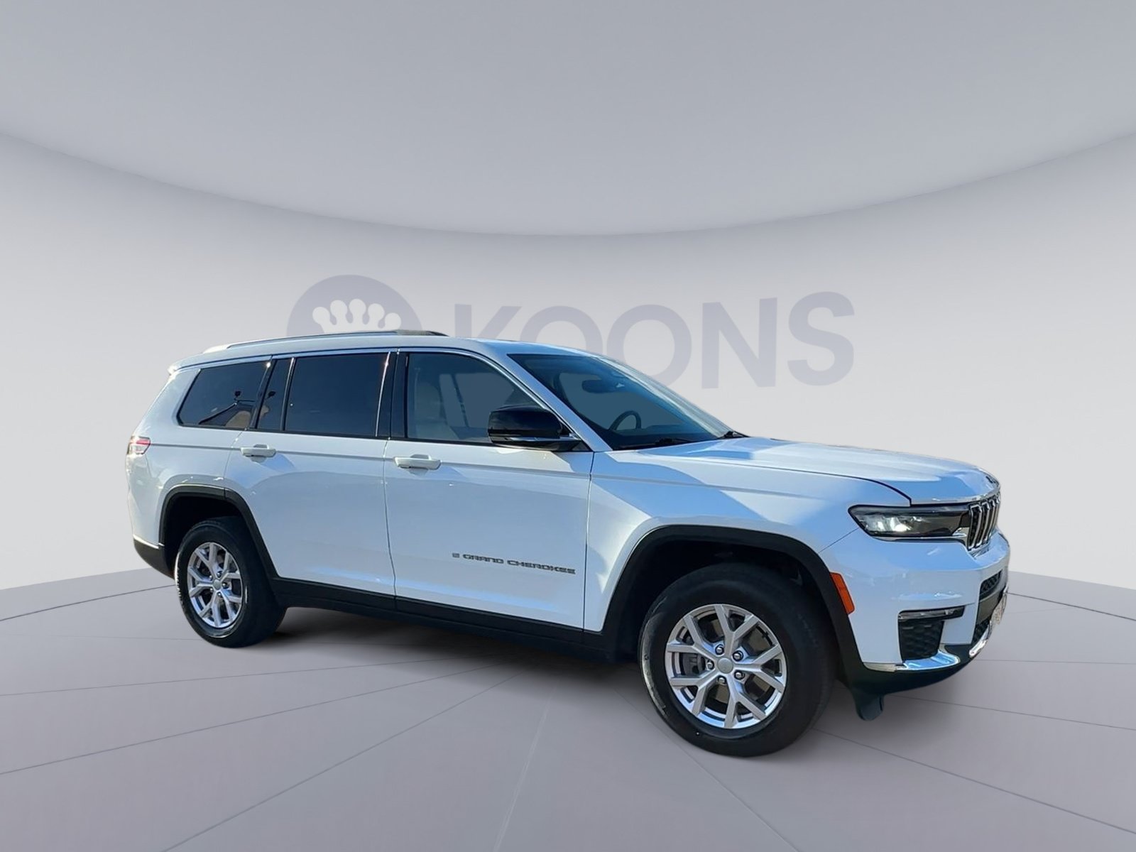 Used 2021 Jeep Grand Cherokee L Limited AWD/4WD image 2