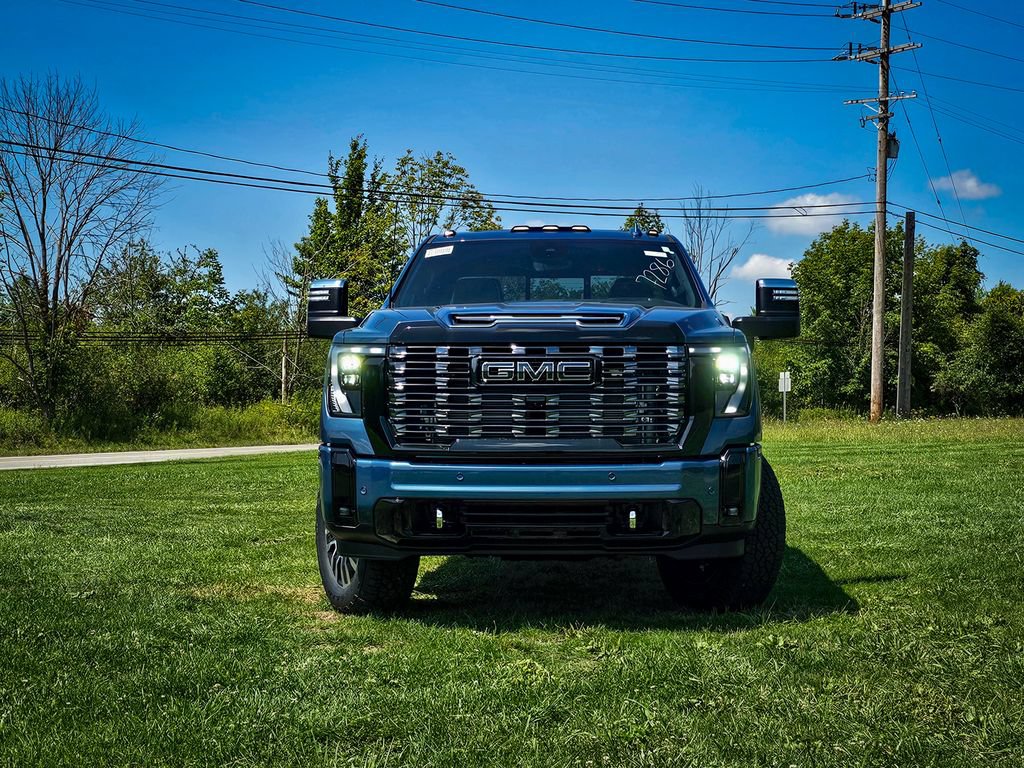 New 2026 GMC Sierra 2500 Denali Ultimate AWD/4WD image 12