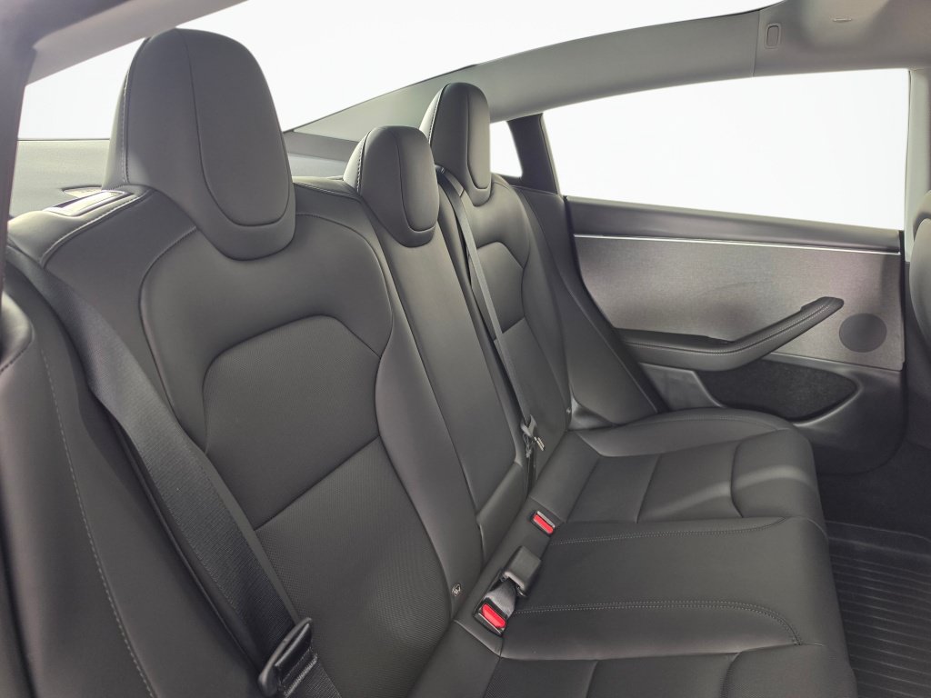 Used 2025 Tesla Model 3 Long Range RWD image 35