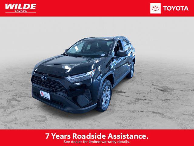 Certified 2025 Toyota RAV4 LE AWD/4WD image 5