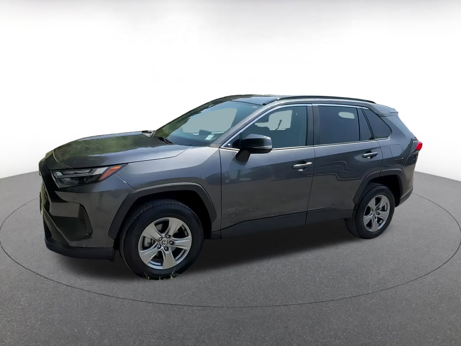 Used 2024 Toyota RAV4 XLE image 8