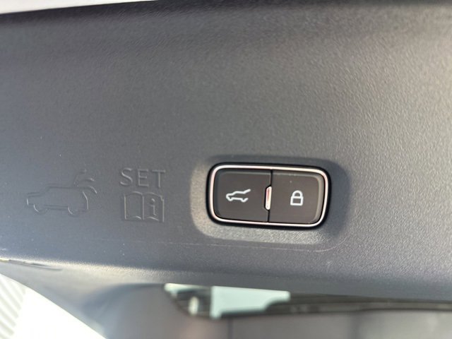 New 2025 Ford Expedition Active image 32