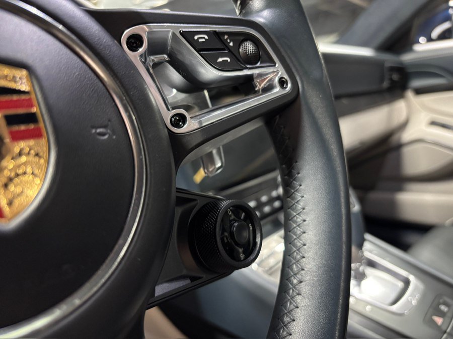 Used 2019 Porsche 911 Carrera GTS RWD image 11