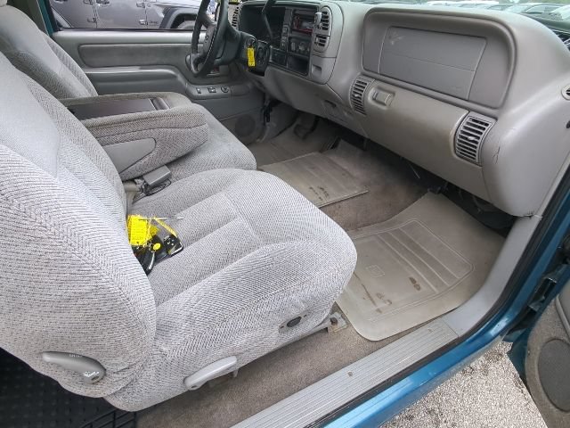 Used 1998 Chevrolet Silverado 1500 2WD Extended Cab w/ Preferred Equipment Group 2 image 17