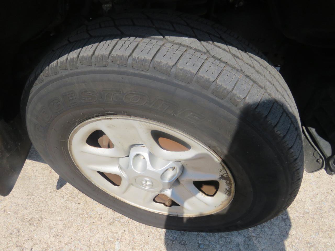 Used 2010 Toyota Tundra 4x4 Double Cab image 34