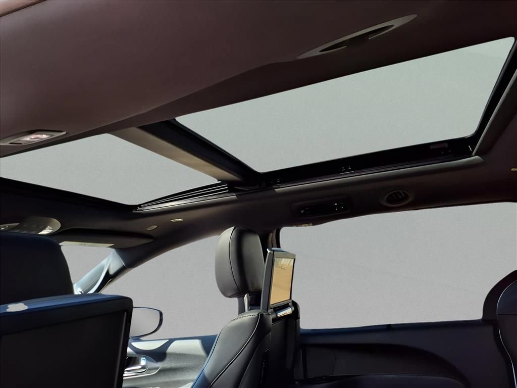 New 2026 Chrysler Pacifica Select FWD image 21
