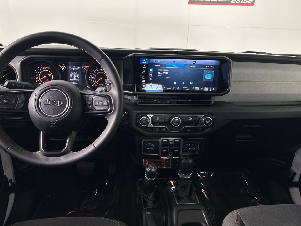 Used 2024 Jeep Wrangler Willys image 18