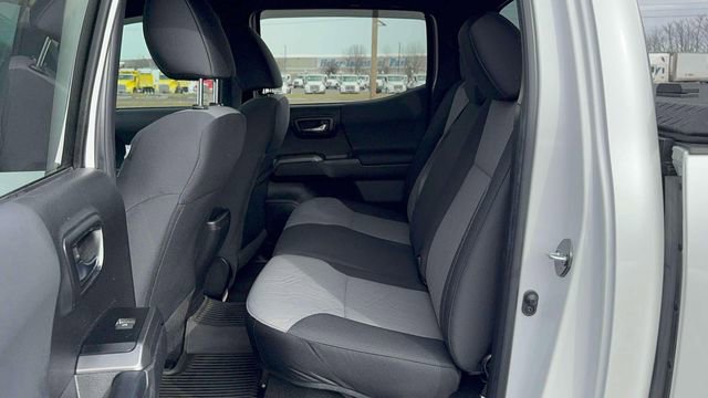 Used 2023 Toyota Tacoma TRD Sport image 11