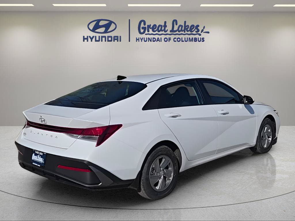 New 2026 Hyundai Elantra SE FWD image 6