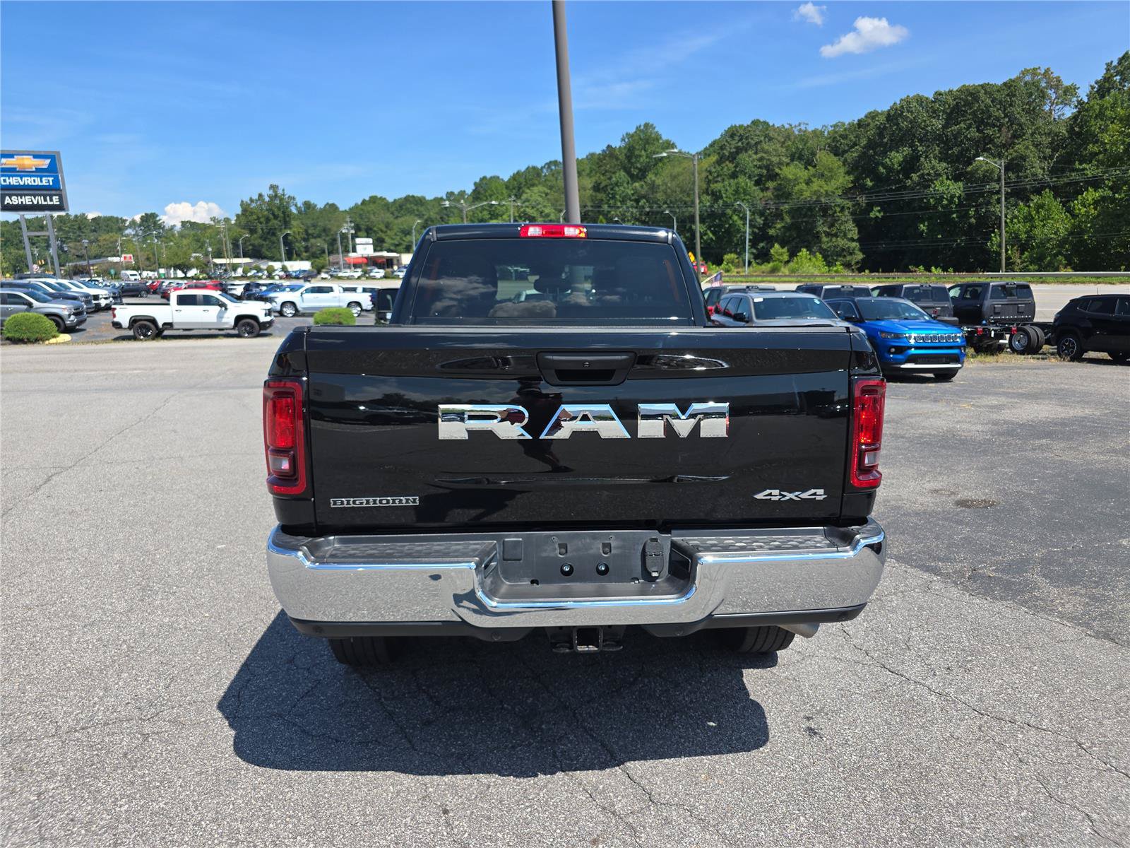 Used 2026 RAM 2500 Big Horn AWD/4WD image 4