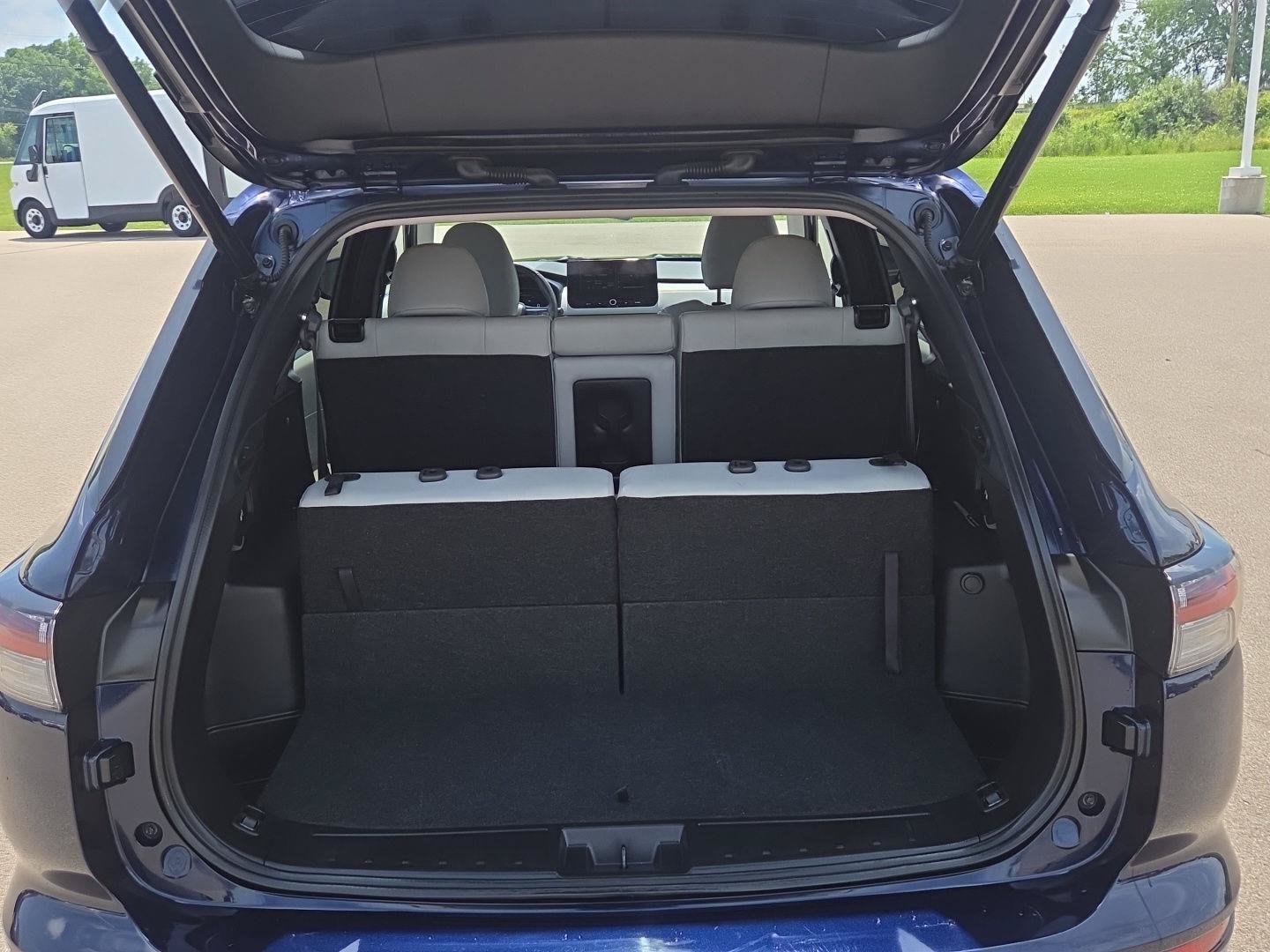 Used 2025 Mitsubishi Outlander AWD image 6