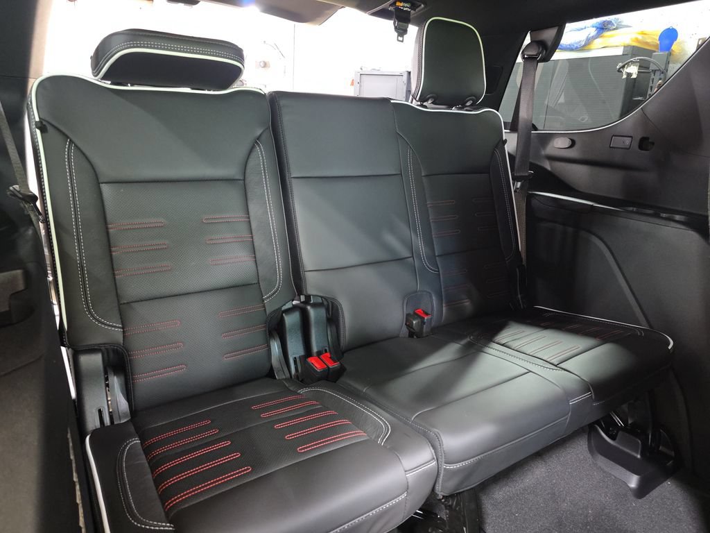 New 2026 GMC Yukon AT4 Ultimate AWD/4WD image 12