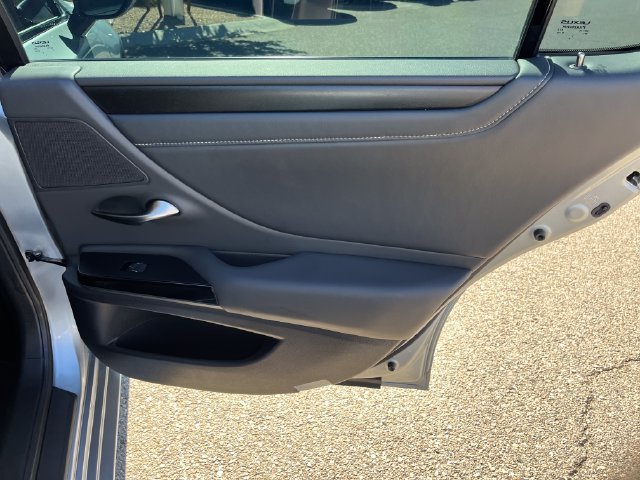 Used 2025 Lexus ES 350 w/ Premium Package FWD image 23