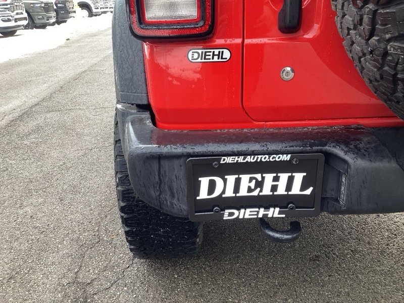 Used 2018 Jeep Wrangler Unlimited Sport image 11