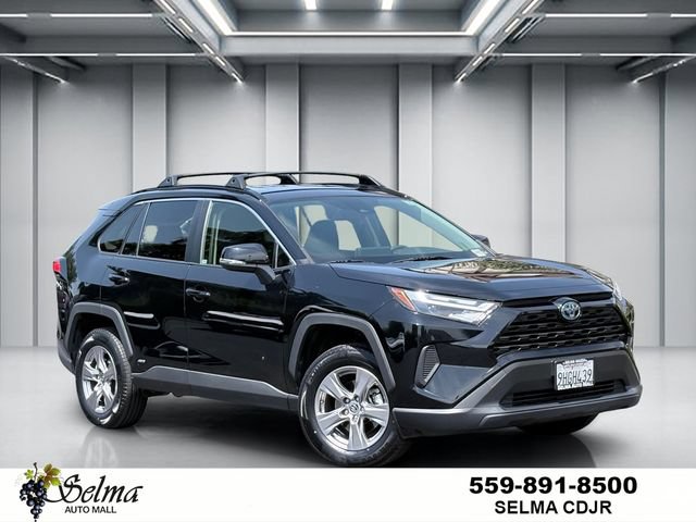 Used 2023 Toyota RAV4 LE AWD/4WD image 1