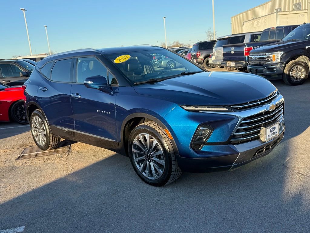Used 2023 Chevrolet Blazer Premier image 2