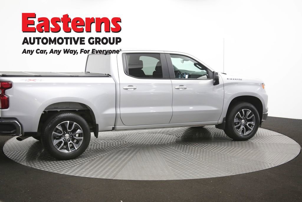 Used 2022 Chevrolet Silverado 1500 LT AWD/4WD image 45