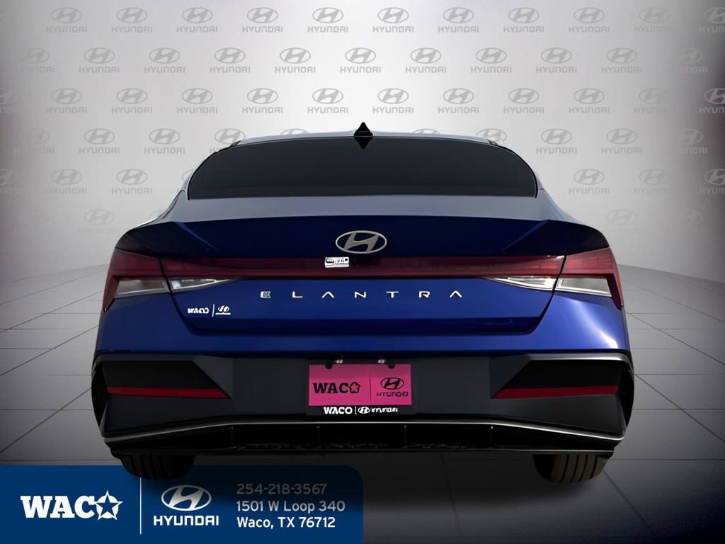 Used 2025 Hyundai Elantra SEL w/ Cargo Package image 12