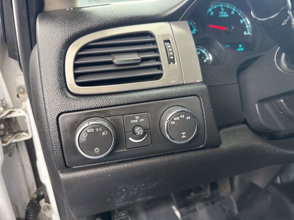 Used 2012 Chevrolet Tahoe 4WD image 29