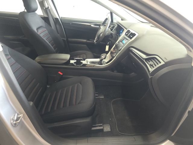 Used 2014 Ford Fusion SE w/ Equipment Group 201A image 3
