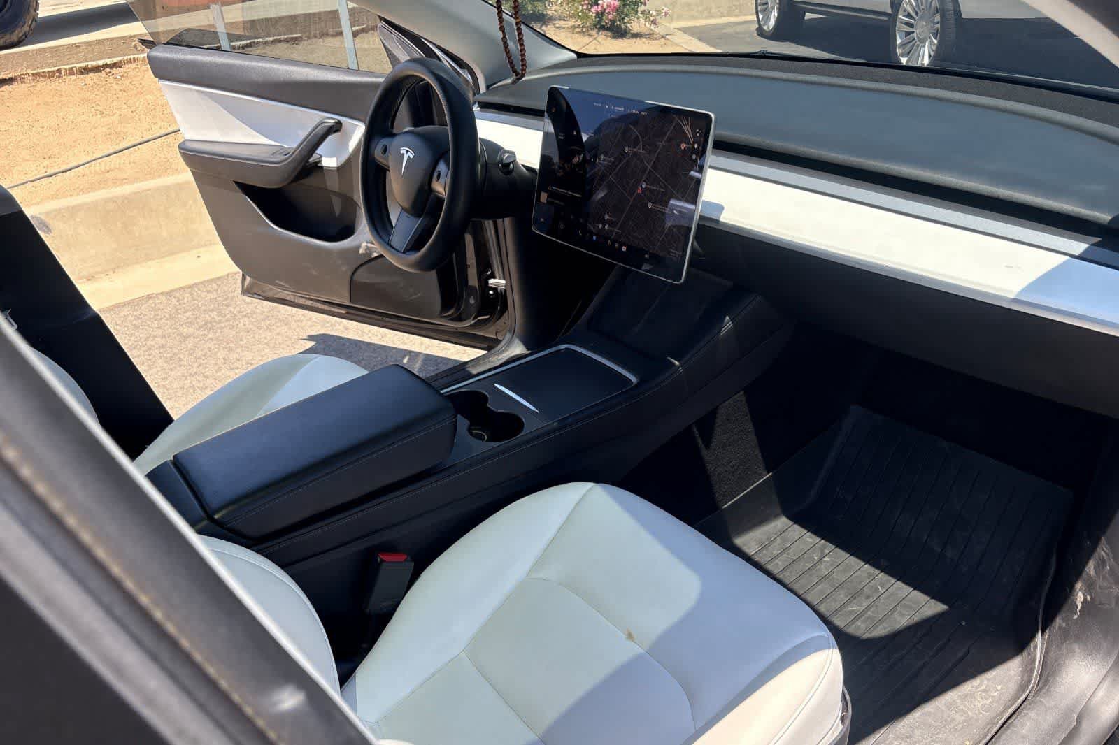 Used 2021 Tesla Model Y Performance AWD/4WD image 16