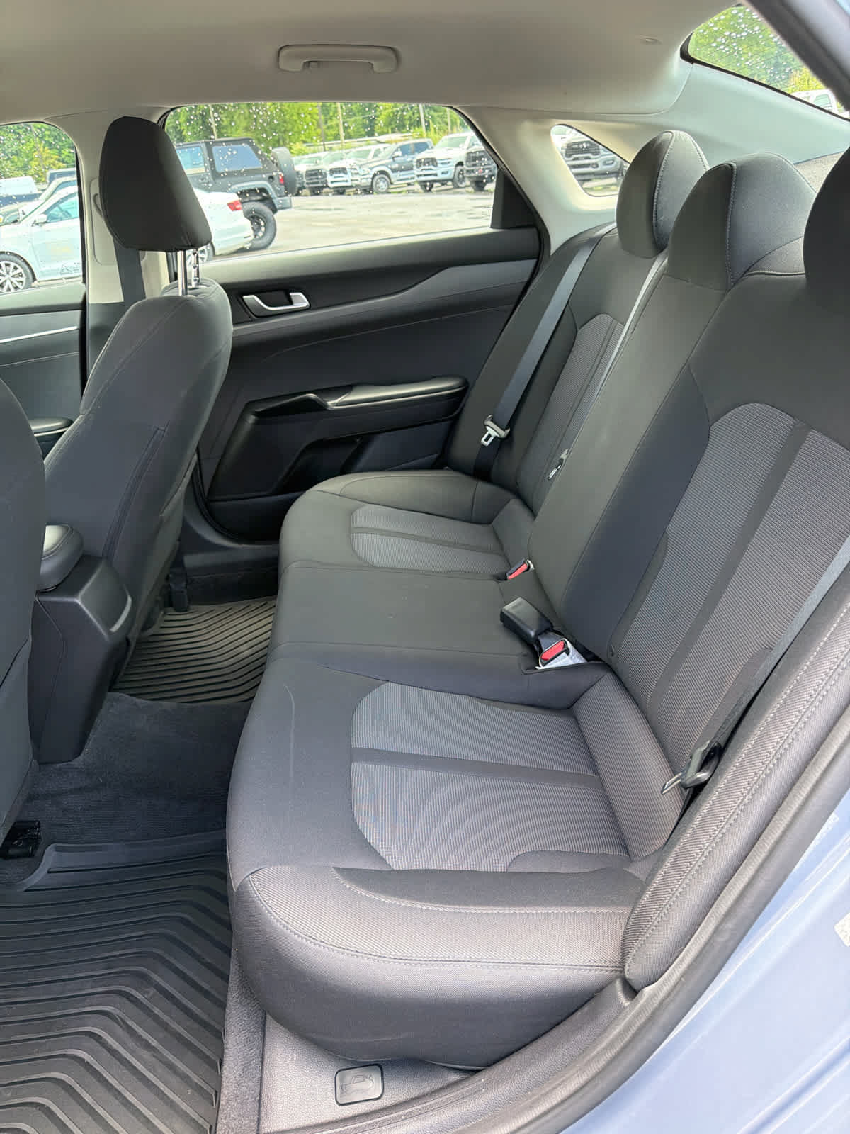 Used 2022 Kia K5 LX FWD image 11